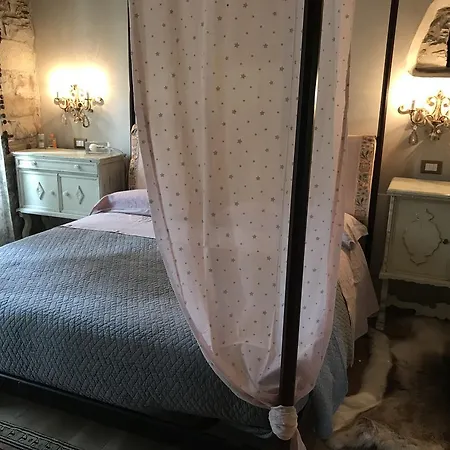 בית נופש Castello Di Brandola