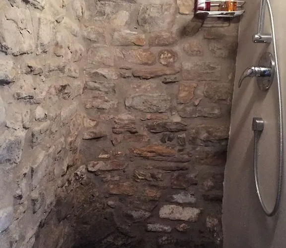 Castello Di Brandola Tatil Evi *