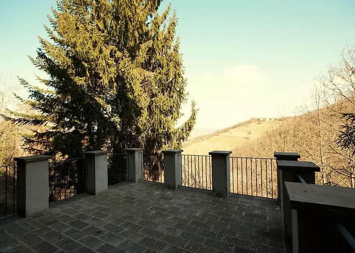 Castello Di Brandola Tatil Evi *